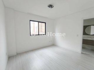 Apartamento Para Alugar com 3 quartos 3 suítes no bairro Meia Praia em Itapema