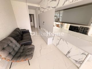 Apartamento Para Vender com 3 quartos 3 suítes no bairro Meia Praia em Itapema