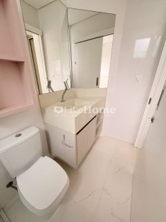 Apartamento Para Vender com 3 quartos 3 suítes no bairro Meia Praia em Itapema