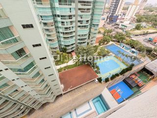 Apartamento Para Vender com 3 quartos 3 suítes no bairro Meia Praia em Itapema