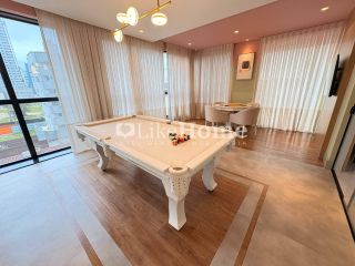 Apartamento Para Vender com 3 quartos 3 suítes no bairro Meia Praia em Itapema