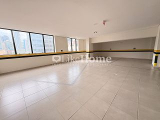 Apartamento Para Vender com 3 quartos 3 suítes no bairro Meia Praia em Itapema