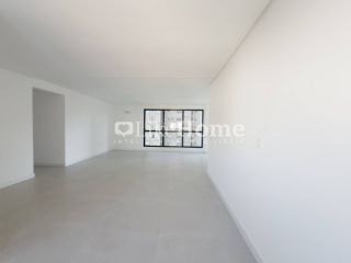 Apartamento Para Vender com 3 quartos 3 suítes no bairro Meia Praia em Itapema