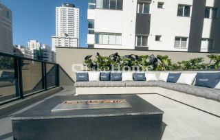 Apartamento Para Vender com 3 quartos 3 suítes no bairro Meia Praia em Itapema