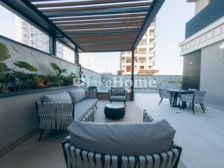 Apartamento Para Vender com 3 quartos 3 suítes no bairro Meia Praia em Itapema