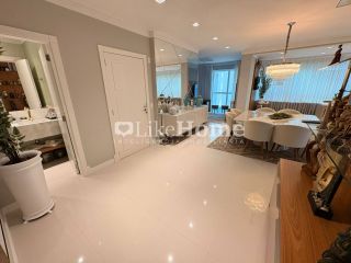 Apartamento Para Vender com 3 quartos 3 suítes no bairro Meia Praia em Itapema