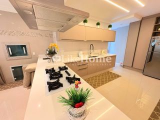 Apartamento Para Vender com 3 quartos 3 suítes no bairro Meia Praia em Itapema