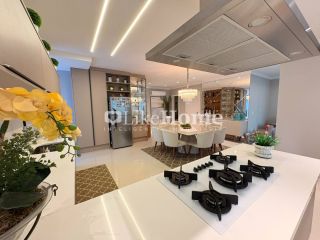 Apartamento Para Vender com 3 quartos 3 suítes no bairro Meia Praia em Itapema