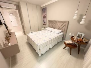 Apartamento Para Vender com 3 quartos 3 suítes no bairro Meia Praia em Itapema
