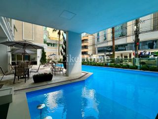 Apartamento Para Vender com 3 quartos 3 suítes no bairro Meia Praia em Itapema