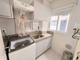 Apartamento Para Vender com 3 quartos 3 suítes no bairro Meia Praia em Itapema