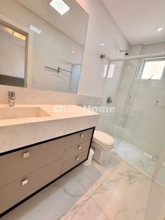 Apartamento Para Vender com 3 quartos 3 suítes no bairro Meia Praia em Itapema