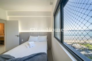 Apartamento Para Alugar com 3 quartos 3 suítes no bairro Centro em Itapema