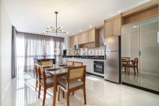 Apartamento Para Alugar com 3 quartos 3 suítes no bairro Centro em Itapema