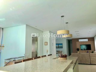 Cobertura duplex para temporada quadra mar em Meia Praia, Itapema, 5 suítes, jacuzzi, elevador privativo, até 16 pessoas