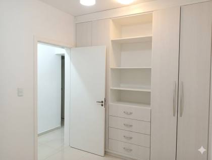 Apartamento Para Alugar com 3 quartos 2 suítes no bairro Balneário Perequê em Itapema