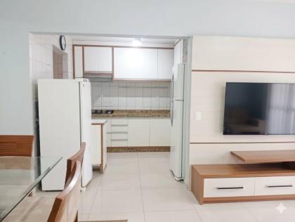 Apartamento Para Alugar com 3 quartos 2 suítes no bairro Balneário Perequê em Itapema