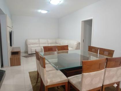 Apartamento Para Alugar com 3 quartos 2 suítes no bairro Balneário Perequê em Itapema