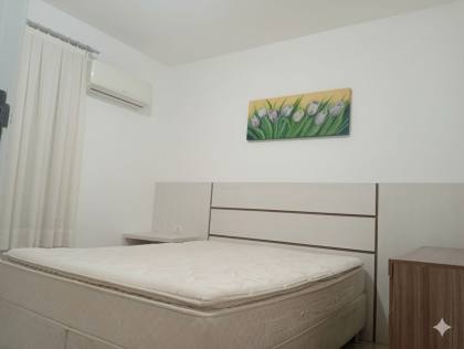 Apartamento Para Alugar com 3 quartos 2 suítes no bairro Balneário Perequê em Itapema