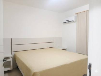 Apartamento Para Alugar com 3 quartos 2 suítes no bairro Balneário Perequê em Itapema