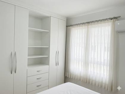 Apartamento Para Alugar com 3 quartos 2 suítes no bairro Balneário Perequê em Itapema
