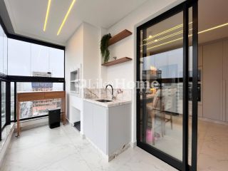 Apartamento Para Alugar com 3 quartos 3 suítes no bairro Meia Praia em Itapema
