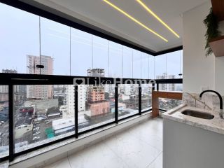 Apartamento Para Alugar com 3 quartos 3 suítes no bairro Meia Praia em Itapema