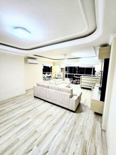 Apartamento Para Temporada com 4 quartos 2 suítes no bairro Meia Praia em Itapema