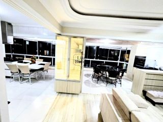 Apartamento Para Temporada com 4 quartos 2 suítes no bairro Meia Praia em Itapema
