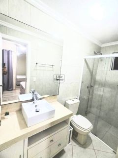 Apartamento Para Temporada com 4 quartos 2 suítes no bairro Meia Praia em Itapema