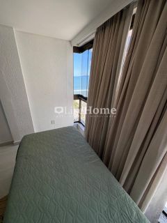 Cobertura duplex frente mar para temporada em Meia Praia, Itapema, terraço com churrasqueira, 4 dormitórios, até 12 pessoas
