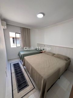 Cobertura duplex frente mar para temporada em Meia Praia, Itapema, terraço com churrasqueira, 4 dormitórios, até 12 pessoas