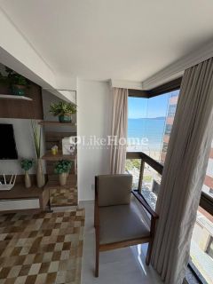 Cobertura duplex frente mar para temporada em Meia Praia, Itapema, terraço com churrasqueira, 4 dormitórios, até 12 pessoas