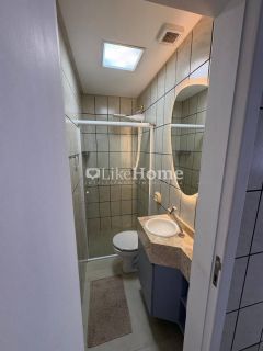 Cobertura duplex frente mar para temporada em Meia Praia, Itapema, terraço com churrasqueira, 4 dormitórios, até 12 pessoas