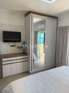 Cobertura duplex frente mar para temporada em Meia Praia, Itapema, terraço com churrasqueira, 4 dormitórios, até 12 pessoas