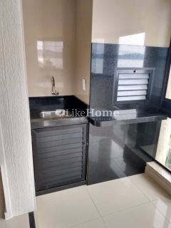 Apartamento Para Temporada com 2 quartos 1 suítes no bairro Meia Praia em Itapema