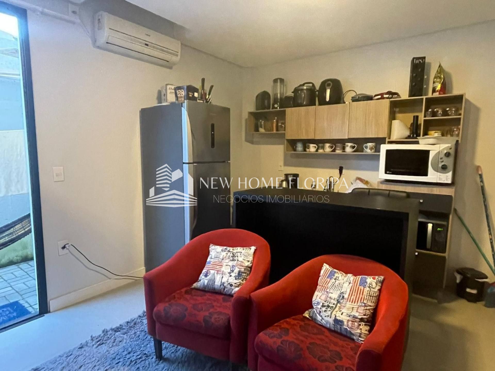 Excelente Studio Mobiliado para Vender  no  Campeche em Florianópolis