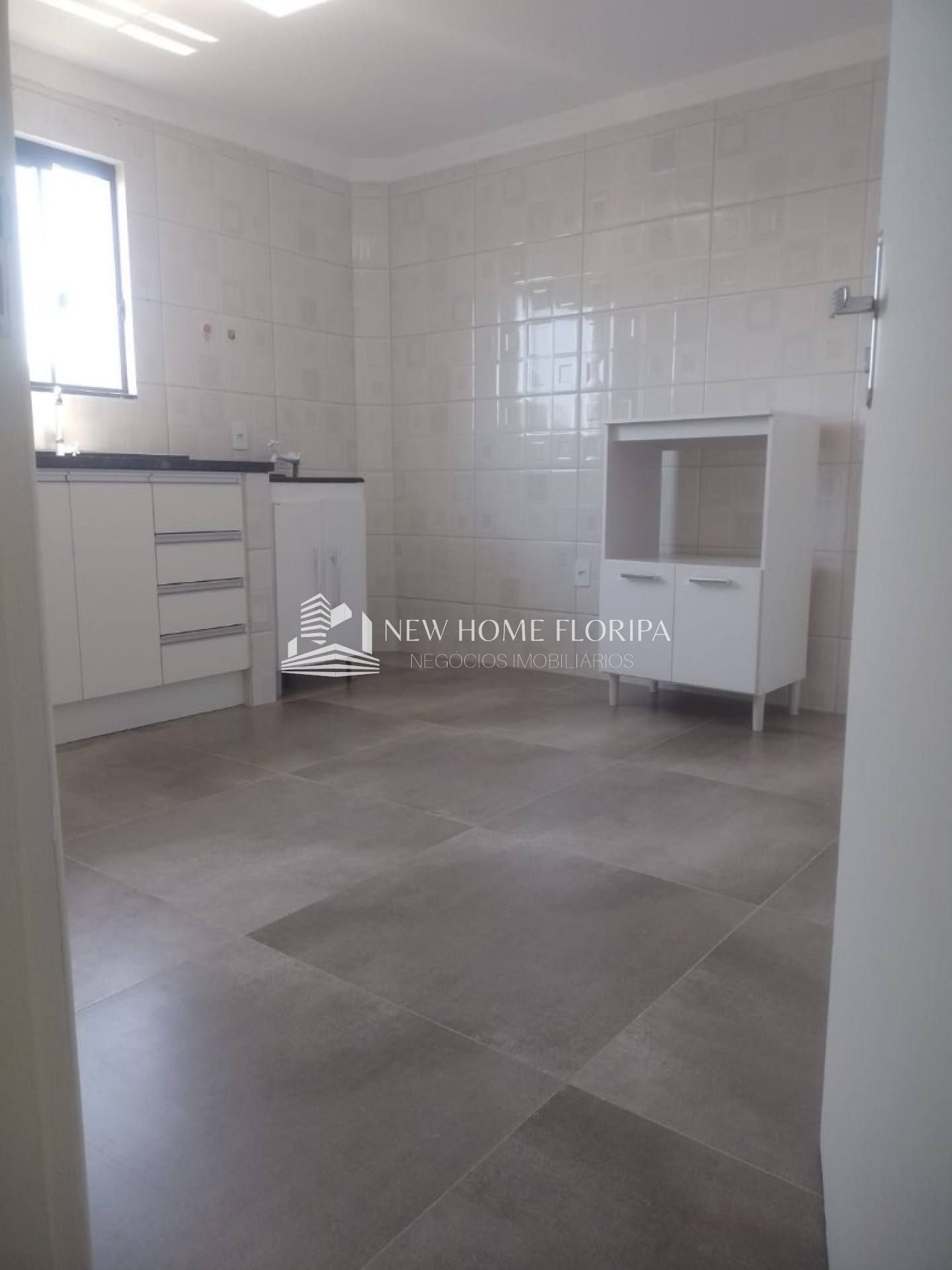 Excelente Studio Semi- Mobiliado para Alugar no bairro Campeche em Florianópolis