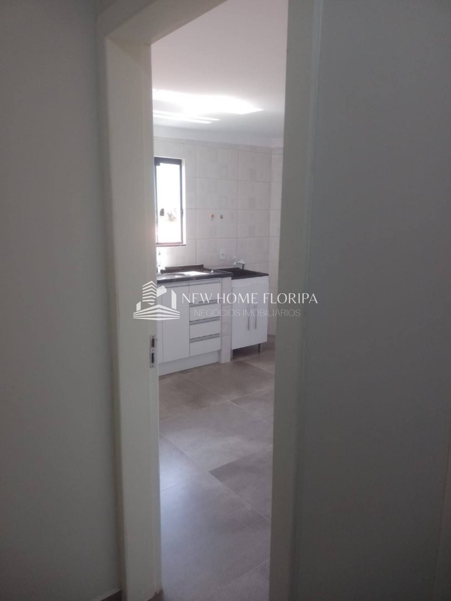Excelente Studio Semi- Mobiliado para Alugar no bairro Campeche em Florianópolis