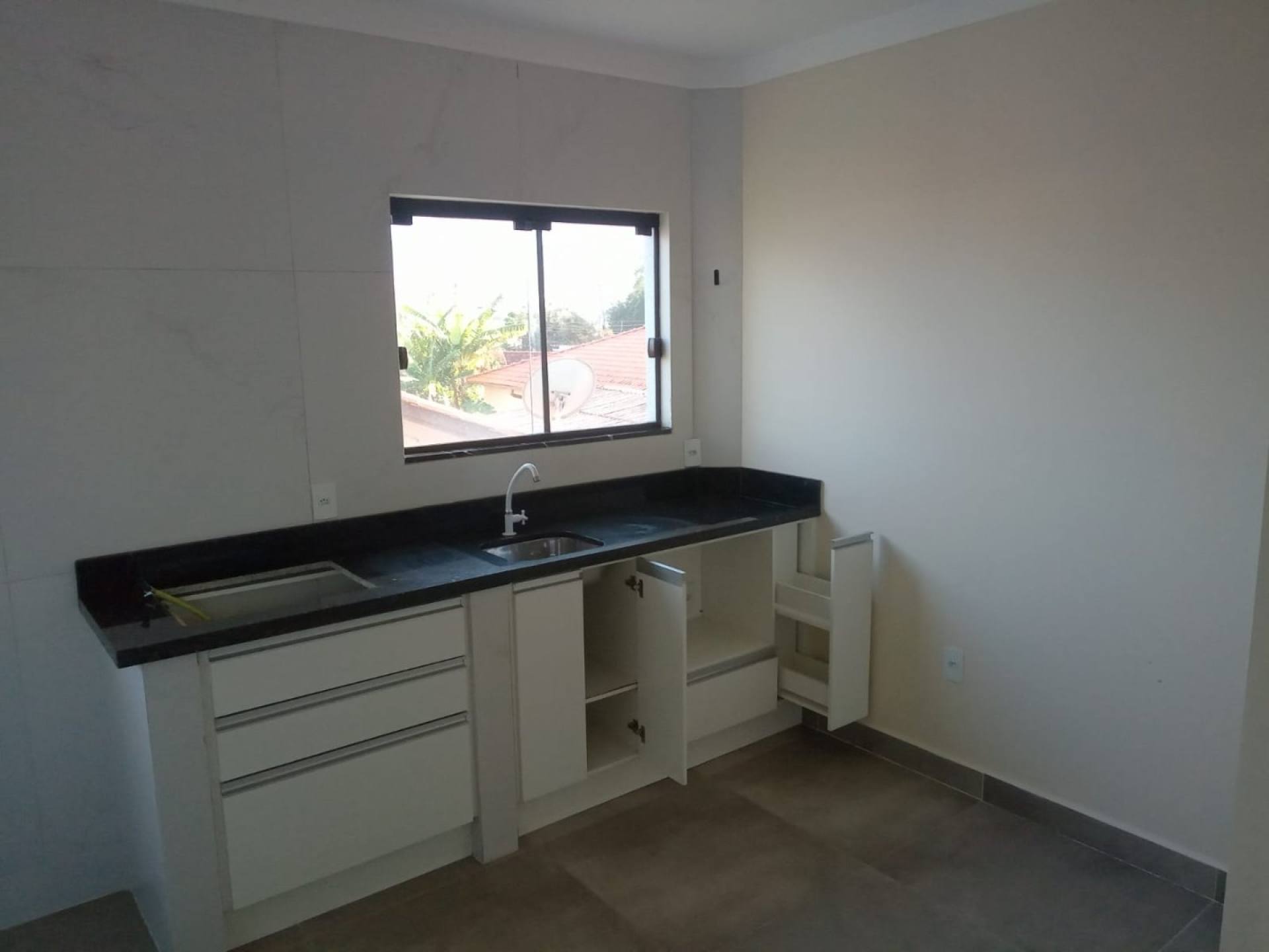 Belissimo Kitnet Para Alugar no bairro Campeche em Florianópolis