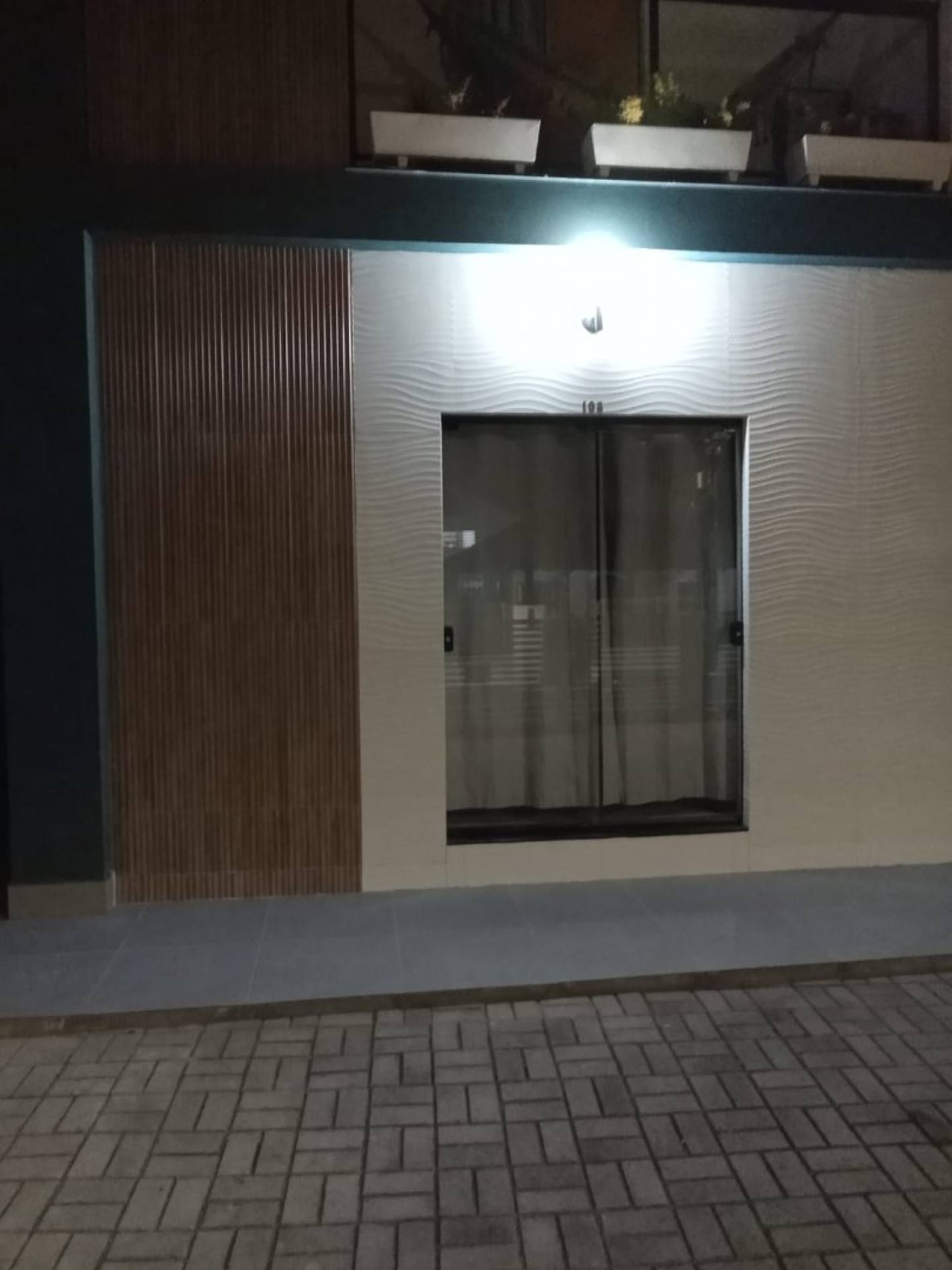 Apartamento com 2 quartos 1 suítes no bairro Campeche em Florianópolis
