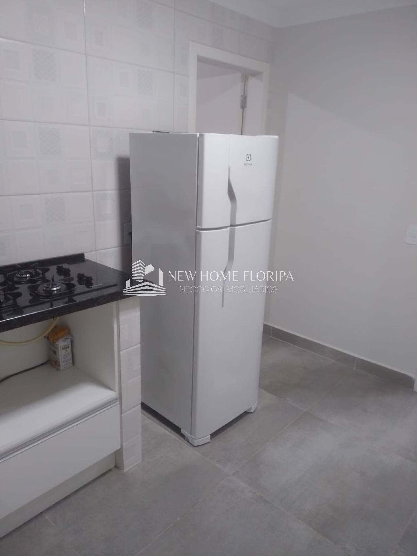 Kitnet Para Alugar com 1 quartos no bairro Campeche em Florianópolis