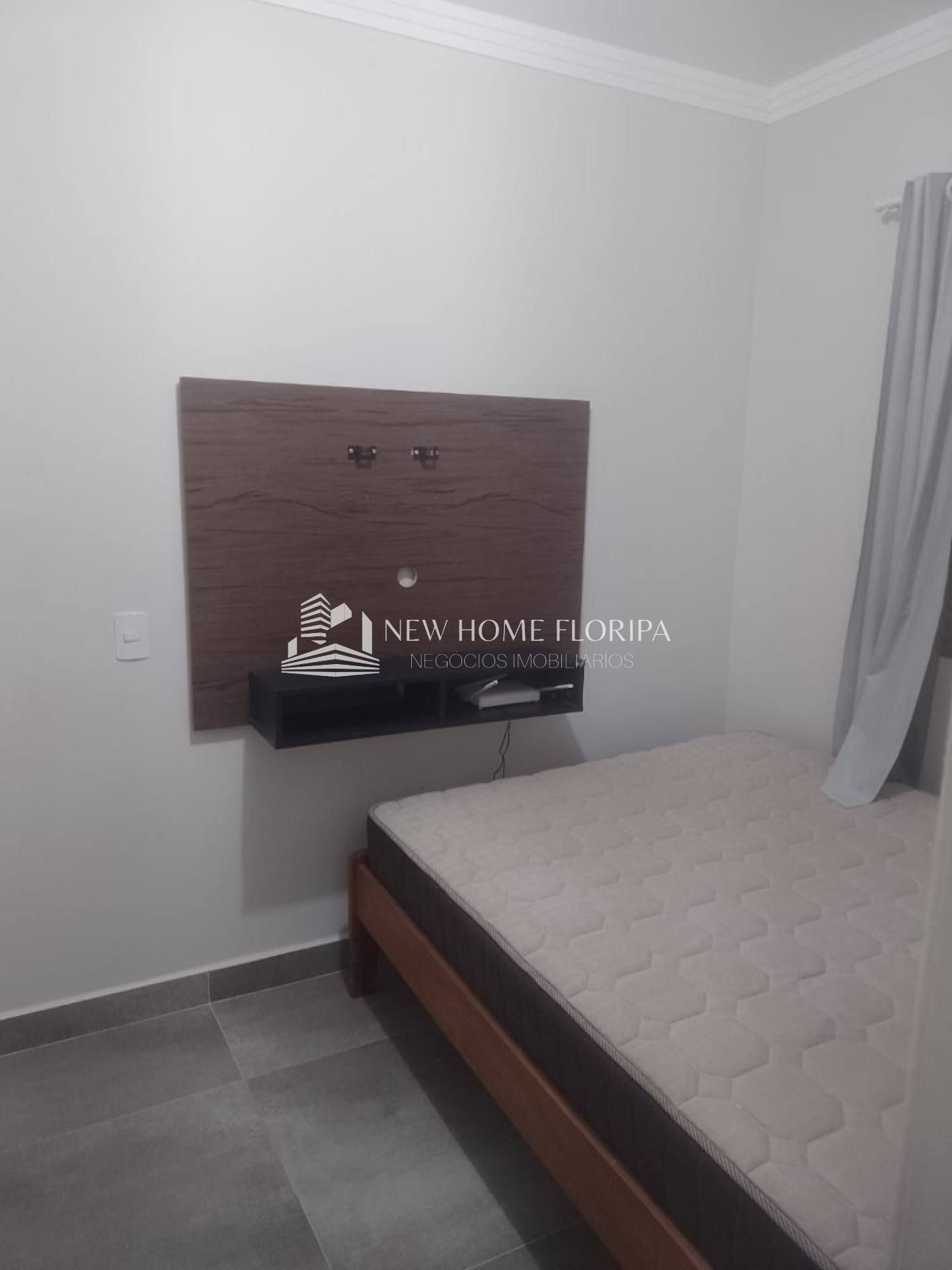 Kitnet Para Alugar com 1 quartos no bairro Campeche em Florianópolis