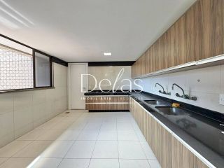 Apartamento á venda no Bairro Mucuripe