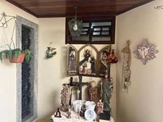 CASA Á VENDA NO BAIRRO GRAGERU