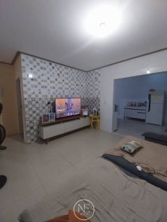 Casa em rua pública na Barra dos Coqueiros