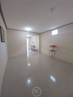 Casa em rua pública na Barra dos Coqueiros
