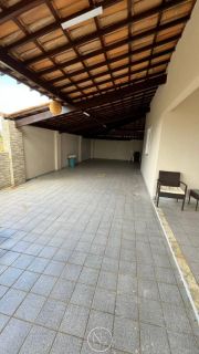 Casa disponível na Praia do Saco