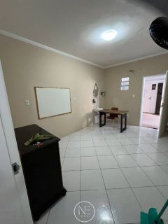 Ponto comercial na Rua Urquiza Leal