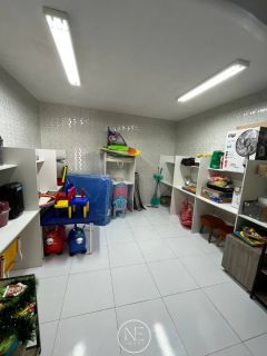 Ponto comercial na Rua Urquiza Leal